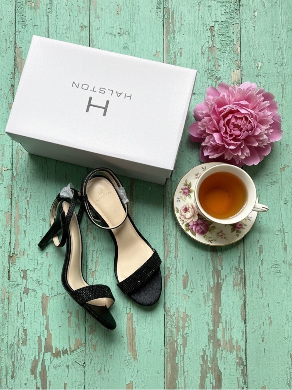 Halston brand new heels